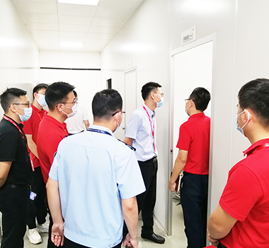 寮步鎮(zhèn)黨委副書記梁仲輝帶隊來司督導